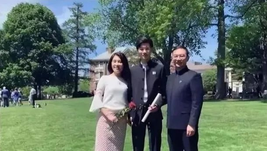 金秀贤又掉代言了,澳门图库,前瞻性战略落实探讨_移动版V10.19